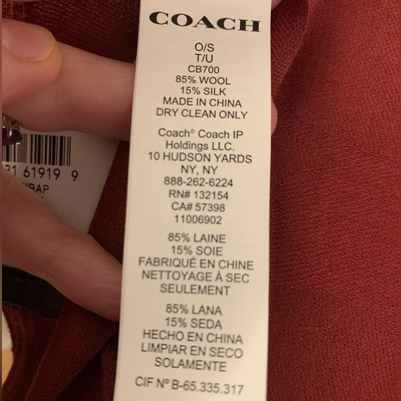 Coach signature C scarf/wrap - Picture 3 of 3
